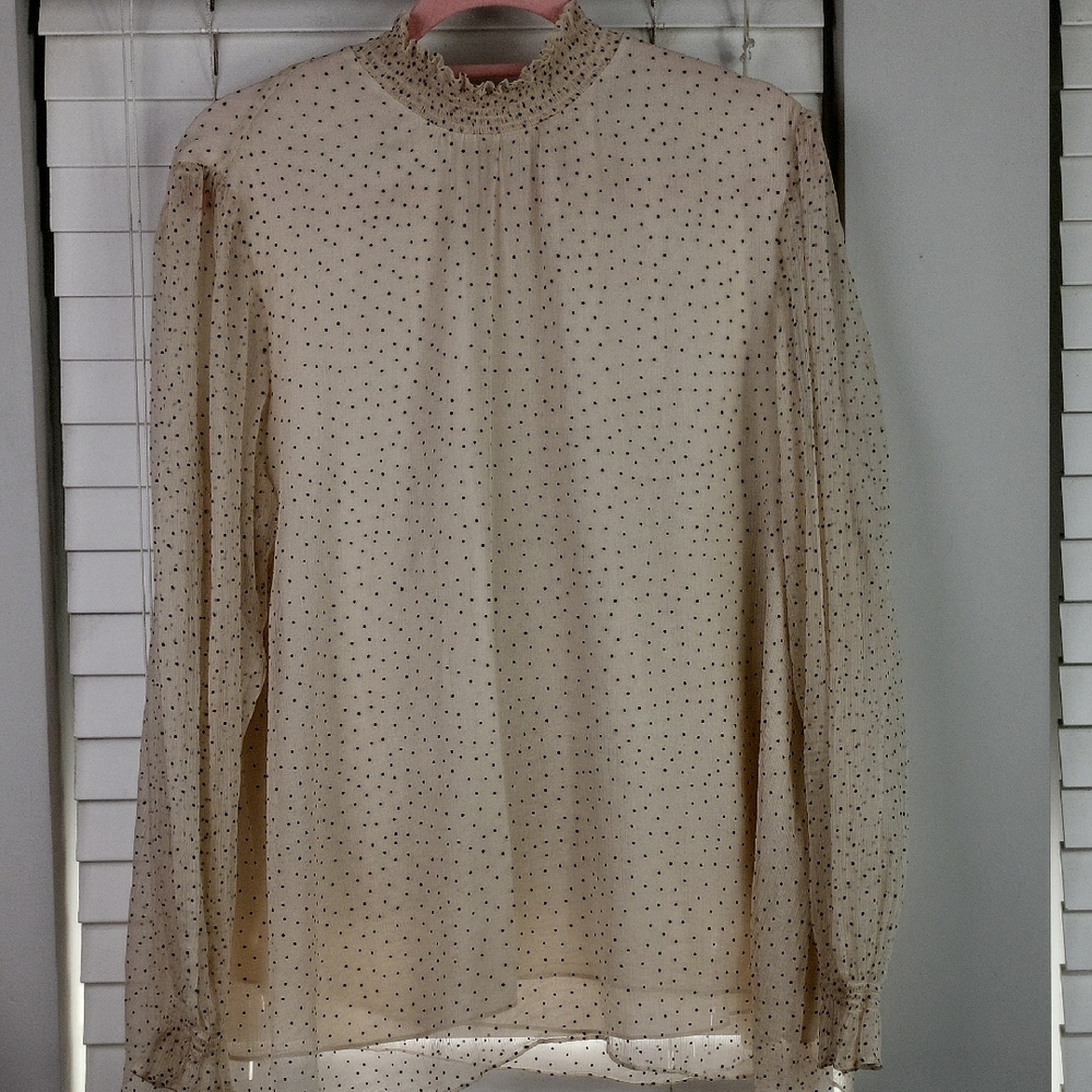 Sundance ‘Gentle Days’ 100% Silk Chiffon Ivory and Black Polka Dot Blouse. XL - Picture 2 of 11